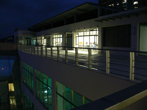 教職員組  佳作  星空下的學子(2)